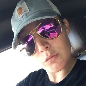 Meet your Posher, Janelle